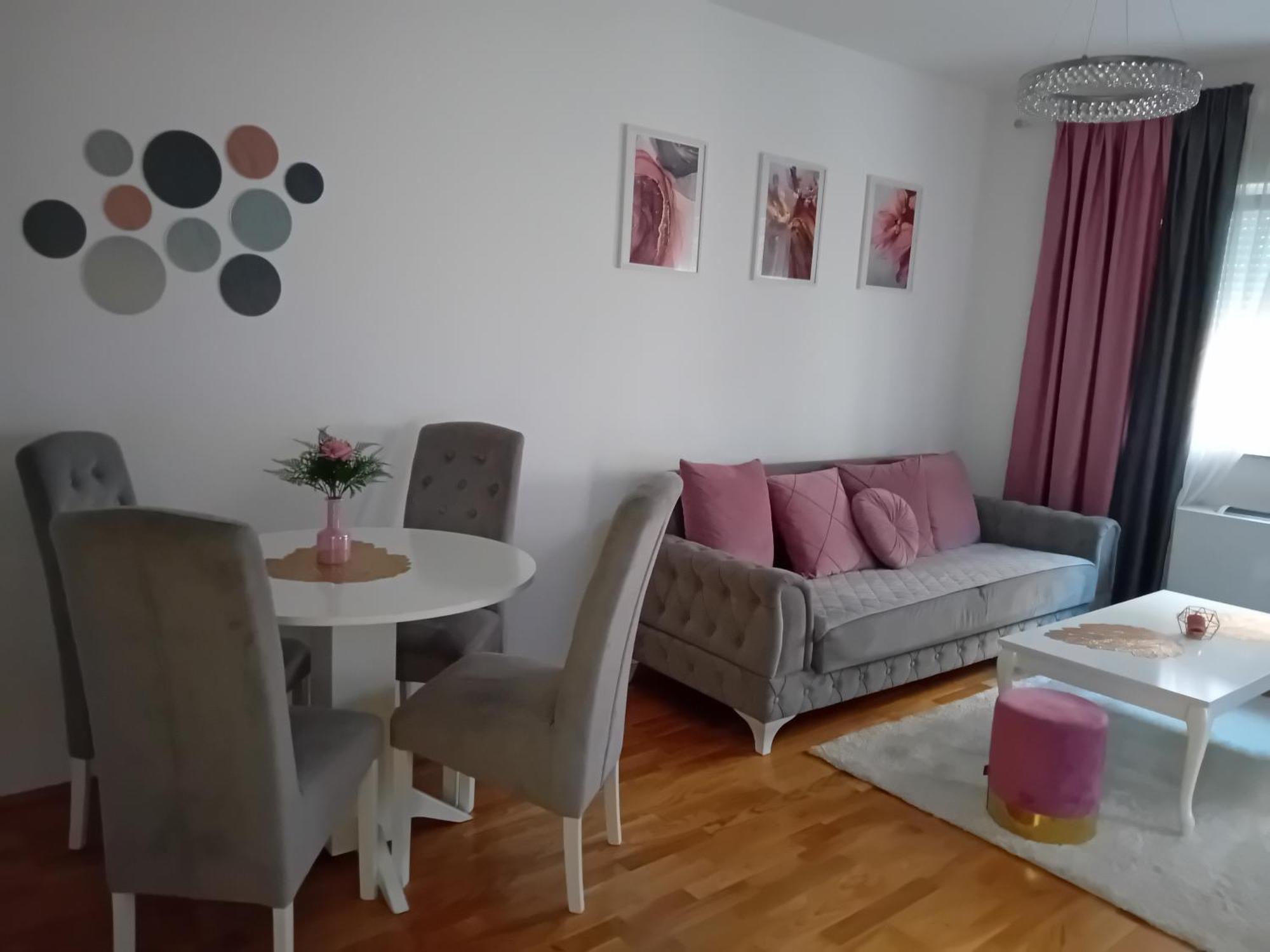 Skyline Apartment Бієліна Екстер'єр фото
